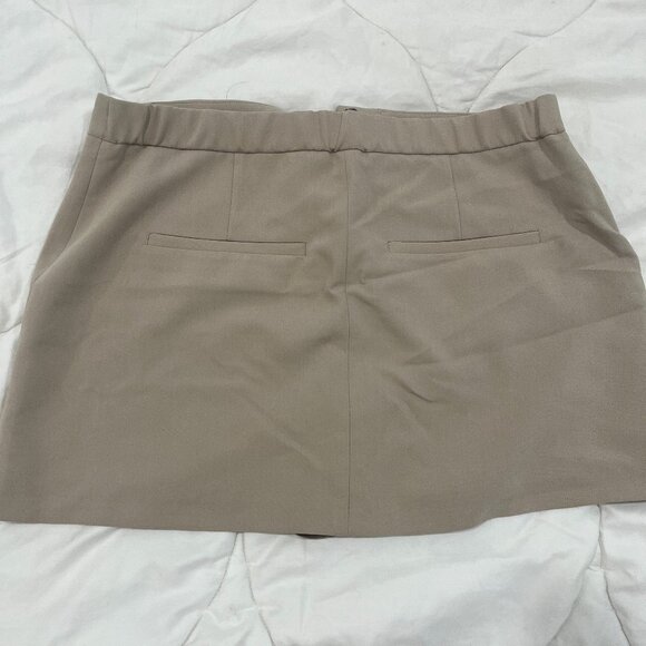 Abercrombie & Fitch Scarlett Mini Skort - Picture 3 of 5